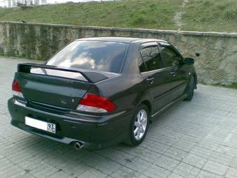 2002 Mitsubishi Lancer Cedia Pictures