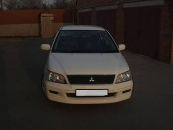 2002 Mitsubishi Lancer Cedia Photos
