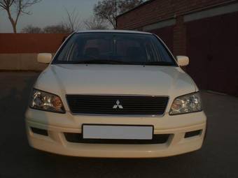 2002 Mitsubishi Lancer Cedia Photos