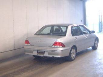 2002 Mitsubishi Lancer Cedia Pictures