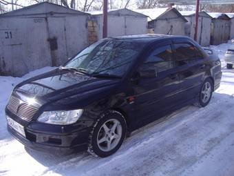 2002 Mitsubishi Lancer Cedia Photos