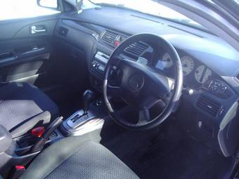 2002 Mitsubishi Lancer Cedia Photos