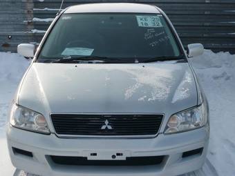 2002 Mitsubishi Lancer Cedia Photos