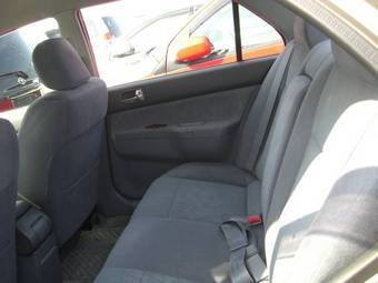 2002 Mitsubishi Lancer Cedia Photos