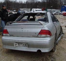 2002 Mitsubishi Lancer Cedia Pics