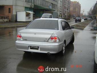 2002 Mitsubishi Lancer Cedia Pictures