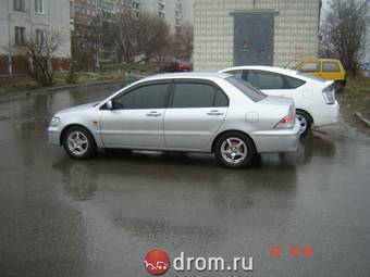 2002 Mitsubishi Lancer Cedia Photos