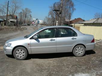 2002 Mitsubishi Lancer Cedia Photos