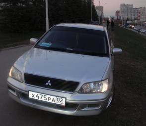 2002 Mitsubishi Lancer Cedia Pictures