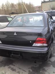 2002 Mitsubishi Lancer Cedia Photos