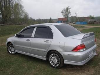 2002 Mitsubishi Lancer Cedia Pictures