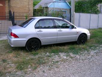 2002 Mitsubishi Lancer Cedia Photos