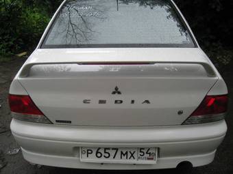 2002 Mitsubishi Lancer Cedia Photos