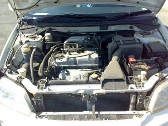 2002 Mitsubishi Lancer Cedia Photos