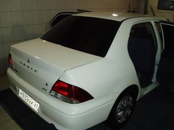 2002 Mitsubishi Lancer Cedia Pictures