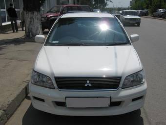 2002 Mitsubishi Lancer Cedia Pictures