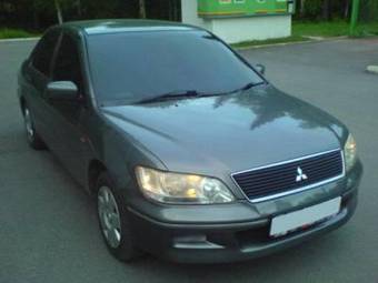 2002 Mitsubishi Lancer Cedia Photos