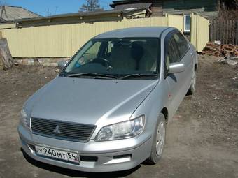 2002 Mitsubishi Lancer Cedia Photos