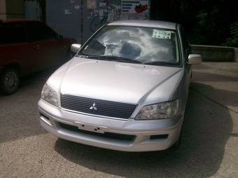 2002 Mitsubishi Lancer Cedia Photos