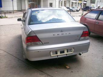 2002 Mitsubishi Lancer Cedia Photos