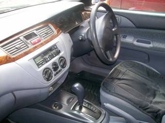 2002 Mitsubishi Lancer Cedia Pictures