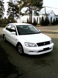 2002 Mitsubishi Lancer Cedia Pictures