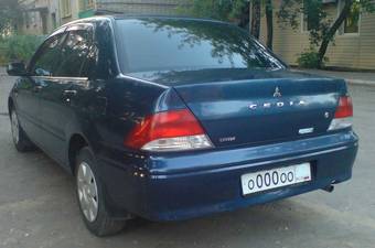 2002 Mitsubishi Lancer Cedia Pictures