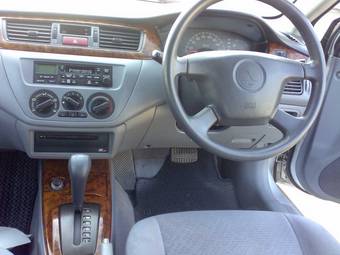 2002 Mitsubishi Lancer Cedia Pictures