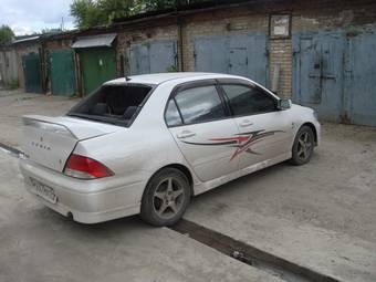 2002 Mitsubishi Lancer Cedia Photos