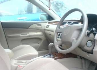 2002 Mitsubishi Lancer Cedia Photos