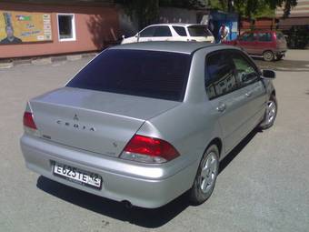 2002 Mitsubishi Lancer Cedia Images