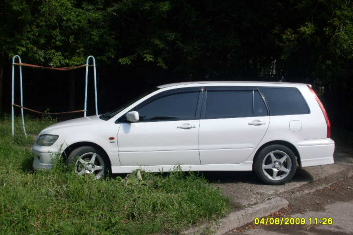 2002 Mitsubishi Lancer Cedia