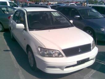 2002 Mitsubishi Lancer Cedia Photos