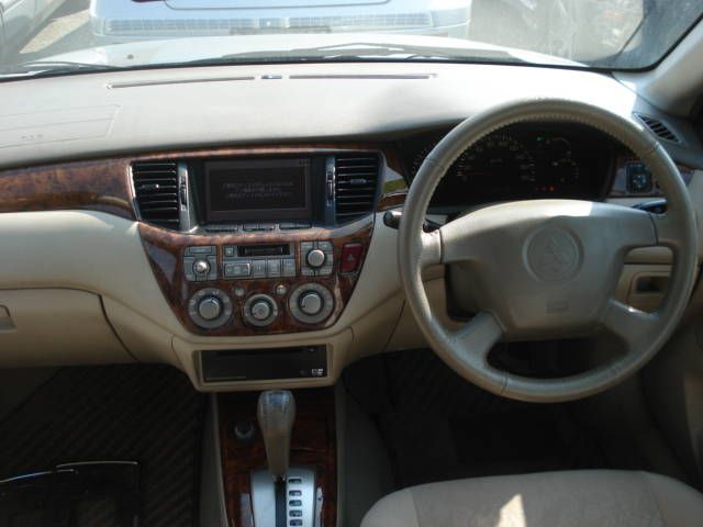 2003 Mitsubishi Lancer Cedia