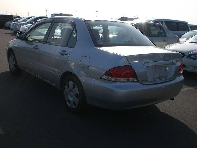 2003 Mitsubishi Lancer Cedia