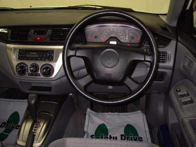 2003 Mitsubishi Lancer Cedia