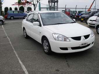 2003 Mitsubishi Lancer Cedia Pictures