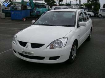 2003 Mitsubishi Lancer Cedia Photos