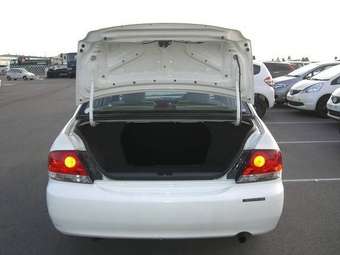 2003 Mitsubishi Lancer Cedia Pictures