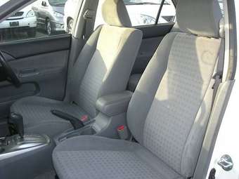 2003 Mitsubishi Lancer Cedia Photos