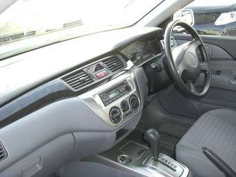 2003 Mitsubishi Lancer Cedia Pictures