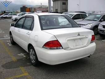 2003 Mitsubishi Lancer Cedia Pictures