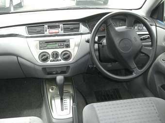 2003 Mitsubishi Lancer Cedia Pictures