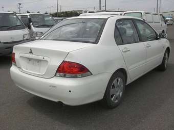 2003 Mitsubishi Lancer Cedia Photos