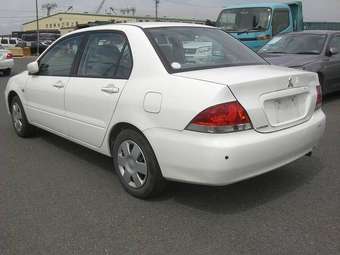 2003 Mitsubishi Lancer Cedia Photos