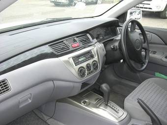 2003 Mitsubishi Lancer Cedia Pictures