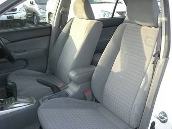 2003 Mitsubishi Lancer Cedia Pictures