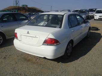 2003 Mitsubishi Lancer Cedia Photos