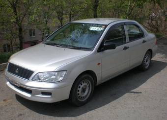 2003 Mitsubishi Lancer Cedia Images