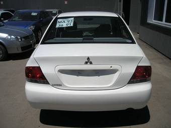 2003 Mitsubishi Lancer Cedia Photos